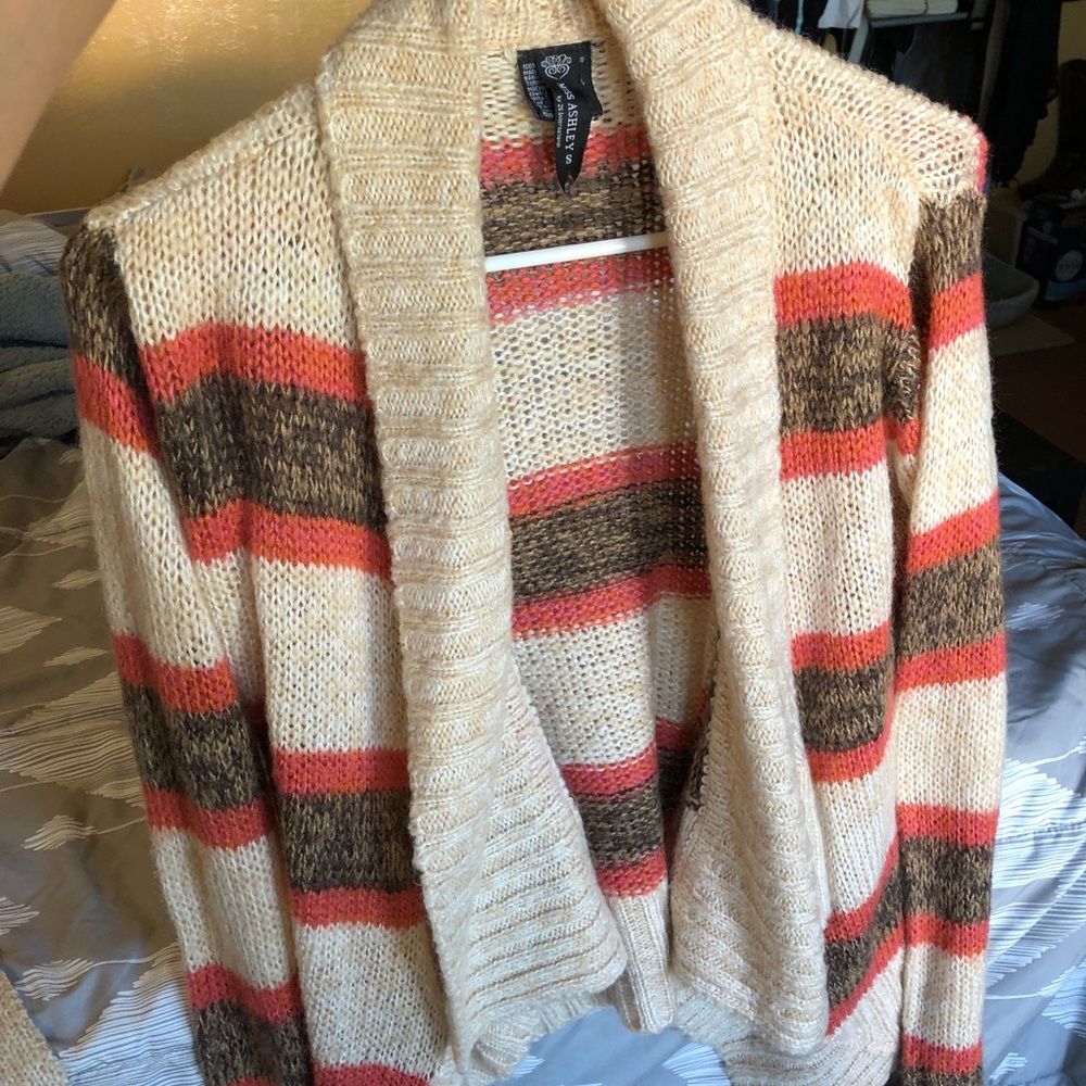 Tri-color Cardigan/Sweater